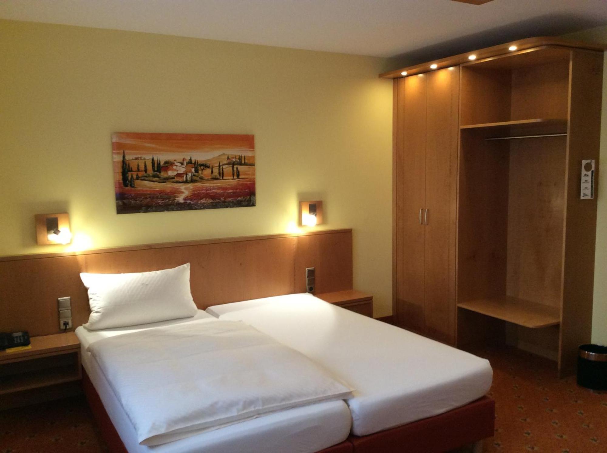 Landhotel Heiner Meyer Wahrenholz Rum bild